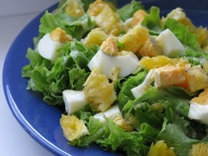 зеленый салат с апельсином